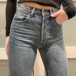 Classic Lucky Brand Women’s Boot Cut blue jeans